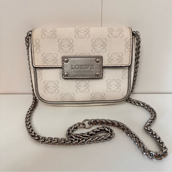 Authentic Loewe mini bag - Picture 2 of 12